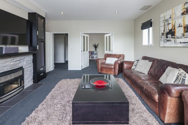 Photo of property in 20 Straven Road, Riccarton, Christchurch, 8011