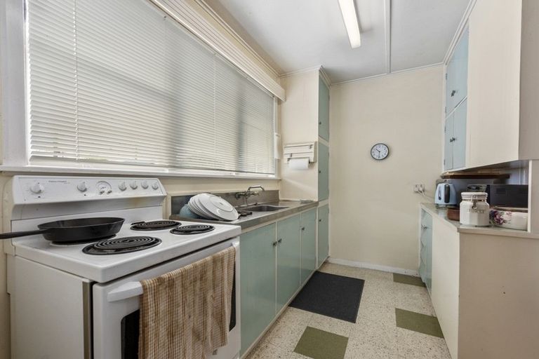 Photo of property in 18 Sheridan Crescent, Trentham, Upper Hutt, 5018