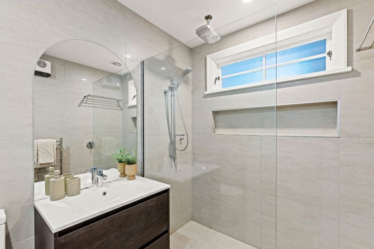 Photo of property in 77 Valley Road, Cashmere, Christchurch, 8022