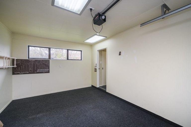 Photo of property in 110 Amberley Avenue, Highbury, Palmerston North, 4412