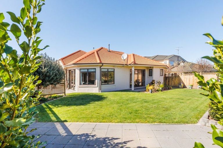 Photo of property in 2 Heritage Place, Terrace End, Palmerston North, 4410