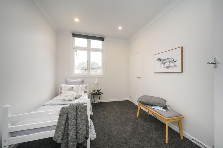 Photo of property in 9 Milverton Avenue, Hokowhitu, Palmerston North, 4410