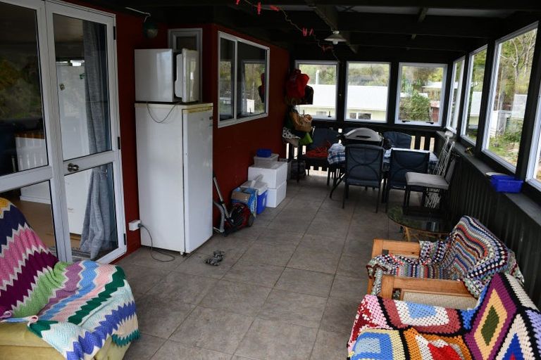 Photo of property in 2 Horncastle Crescent, Little Wanganui, Karamea, 7893