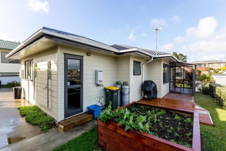 Photo of property in 81a Oranga Street, Westown, New Plymouth, 4310