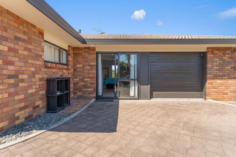 Photo of property in 28 Hibiscus Avenue, Mount Maunganui, 3116