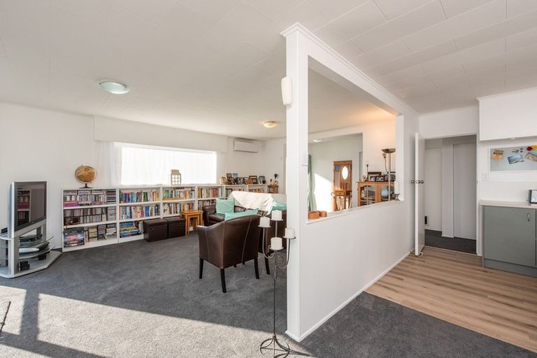 Photo of property in 5 Raebern Lane, Raumati Beach, Paraparaumu, 5032