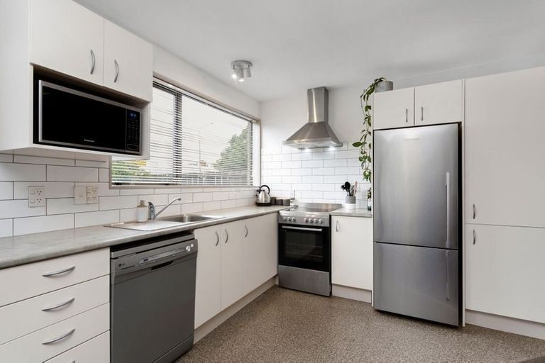 Photo of property in 1/9 Brake Street, Upper Riccarton, Christchurch, 8041