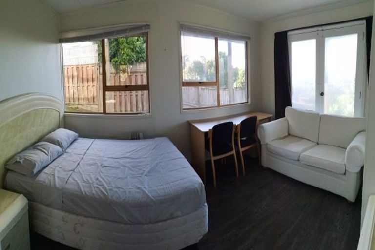 Photo of property in 40 Grenada Avenue, Forrest Hill, Auckland, 0620