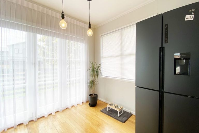 Photo of property in 54 Alma Crescent, Papakura, 2110