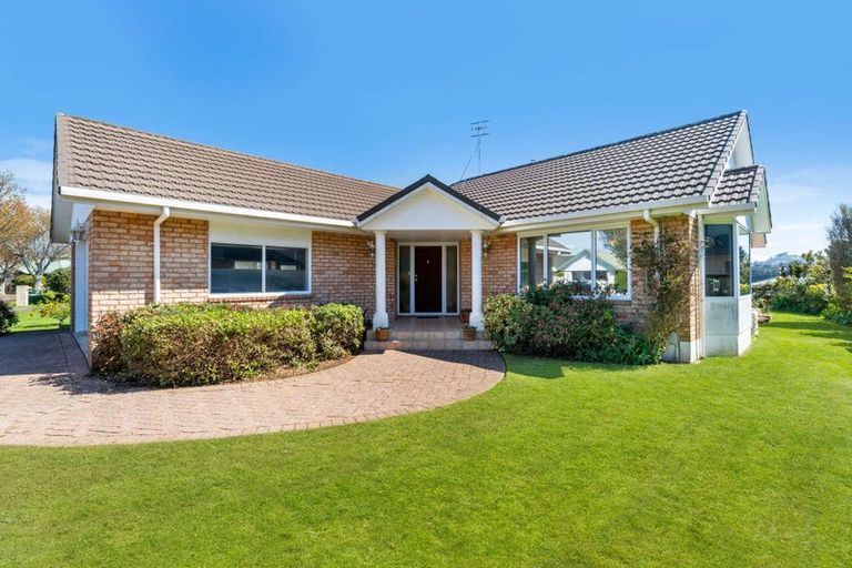 Photo of property in 2 Belmont Rise, Katikati, 3129