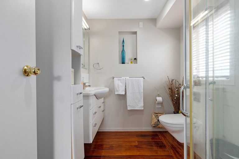 Photo of property in 28 Mccracken Avenue, Hillcrest, Hamilton, 3216