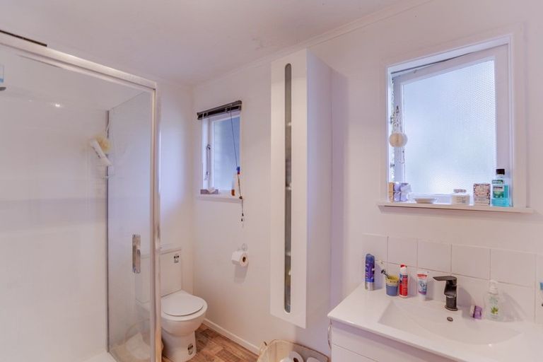 Photo of property in 11 Woburn Street, Waipukurau, 4200