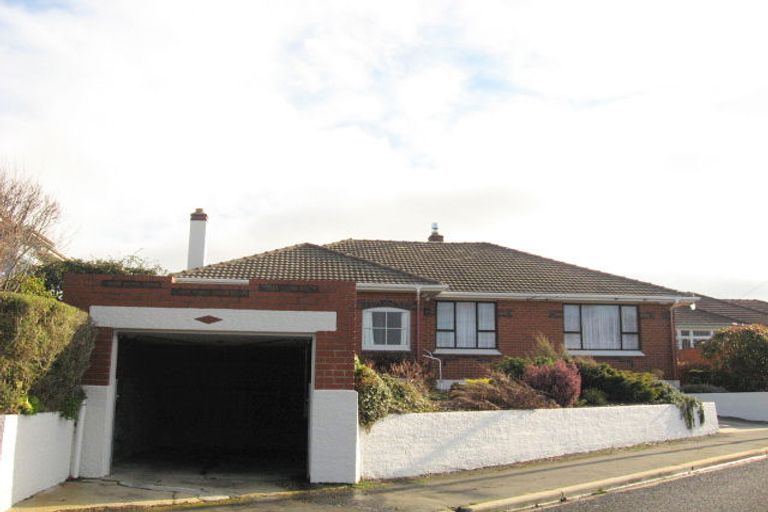 Photo of property in 66 English Avenue, Mornington, Dunedin, 9011