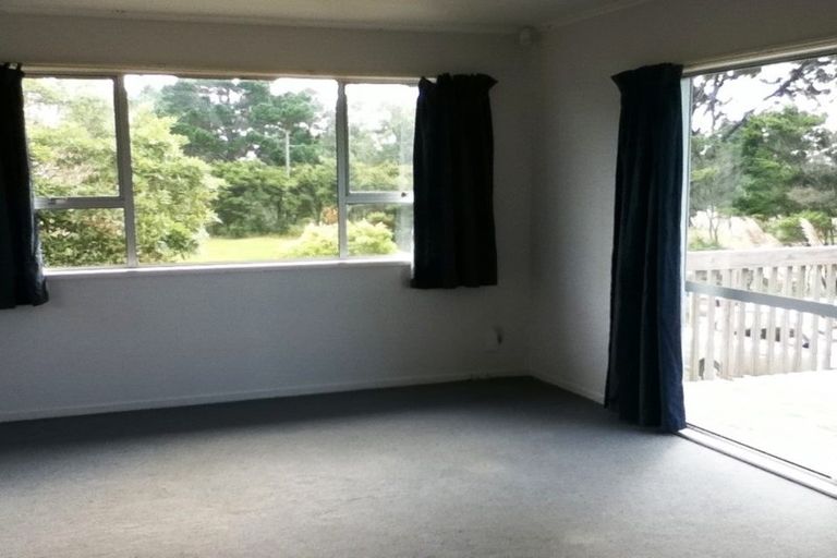 Photo of property in 1190 East Coast Road, Redvale, Albany, 0794