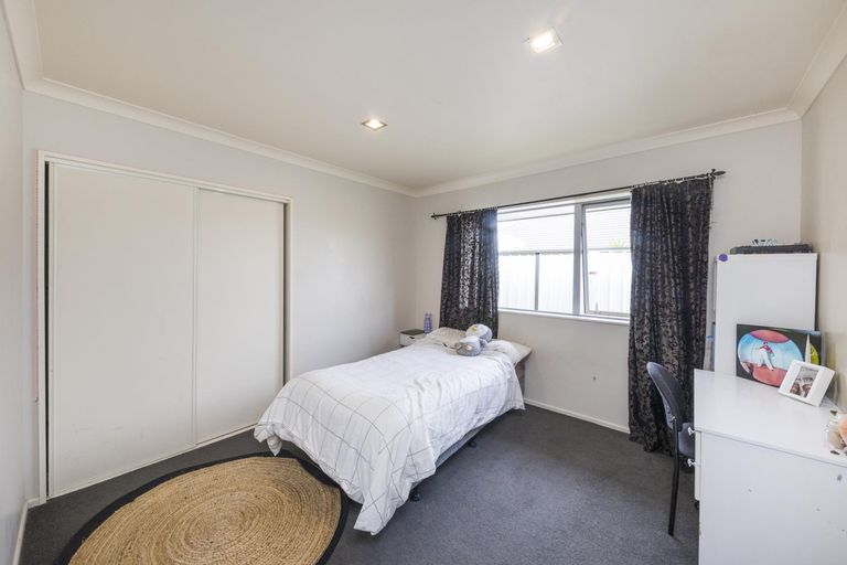 Photo of property in 9 Dryden Court, Kelvin Grove, Palmerston North, 4414