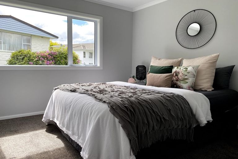 Photo of property in 16 Mitre Street, Gore, 9710