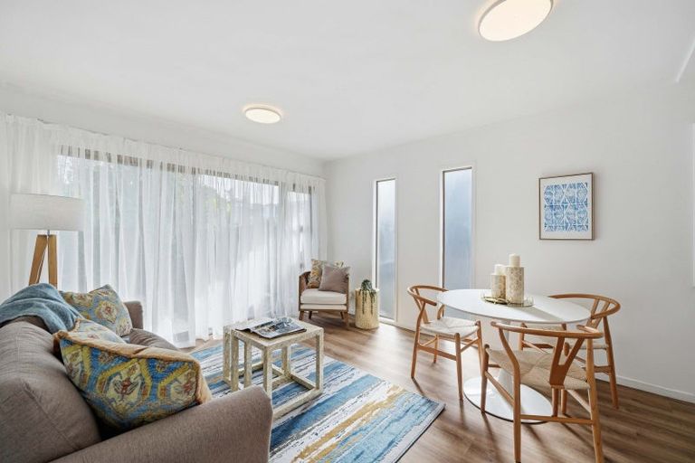 Photo of property in 5/773 Beach Road, Browns Bay, Auckland, 0630