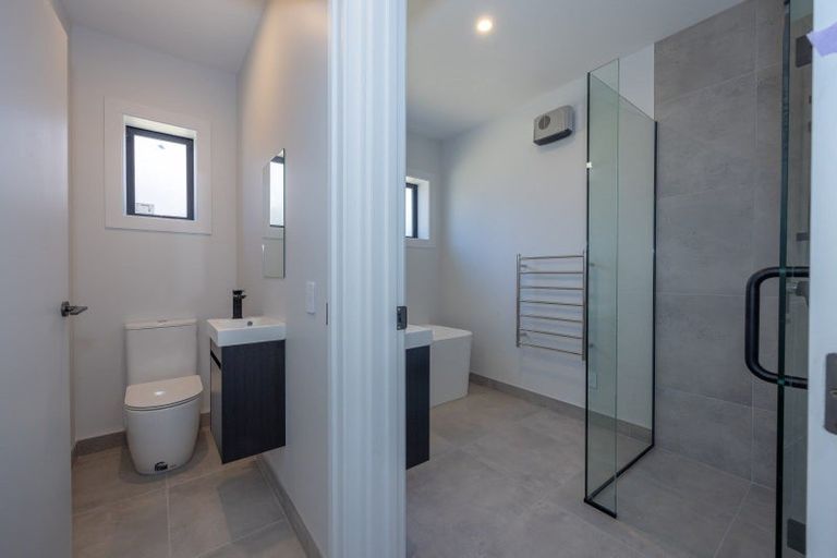 Photo of property in 27 The Heights Avenue, Wanaka, 9305