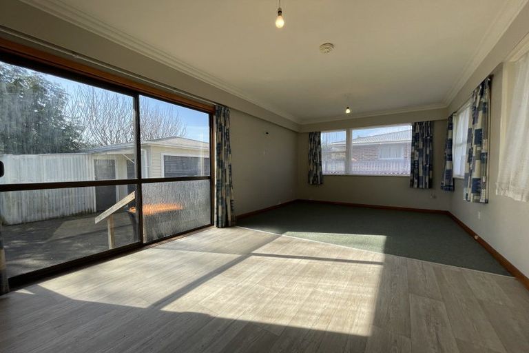 Photo of property in 7 Viscount Place, West End, Palmerston North, 4412