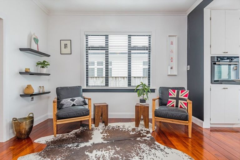 Photo of property in 23 Guy Avenue, Takaro, Palmerston North, 4410