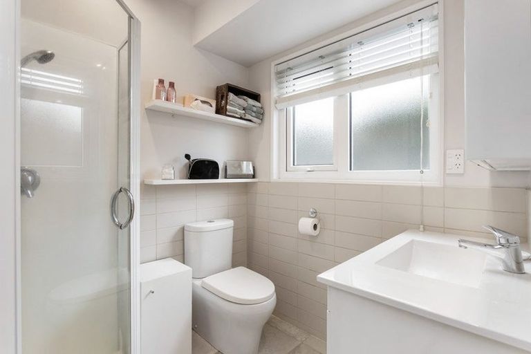Photo of property in 2/7 Kelson Lane, Ilam, Christchurch, 8041