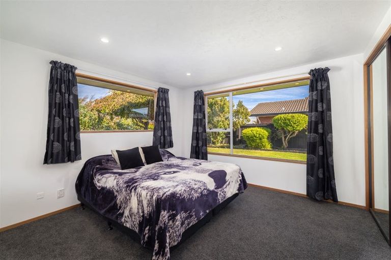 Photo of property in 24 Takaro Avenue, Sockburn, Christchurch, 8042