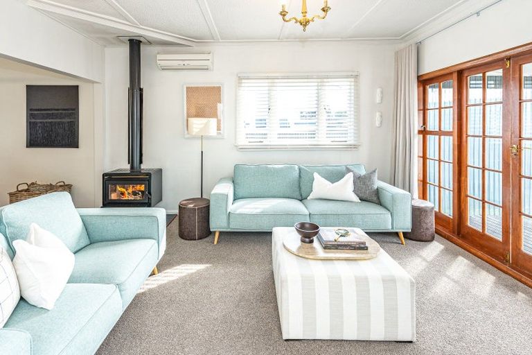 Photo of property in 3 Carlton Avenue, Gonville, Whanganui, 4501
