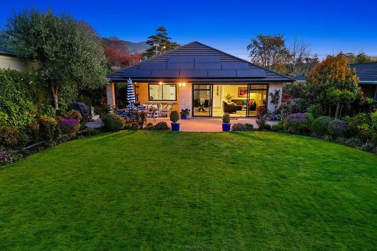 Photo of property in 387a Te Moana Road, Waikanae, 5036