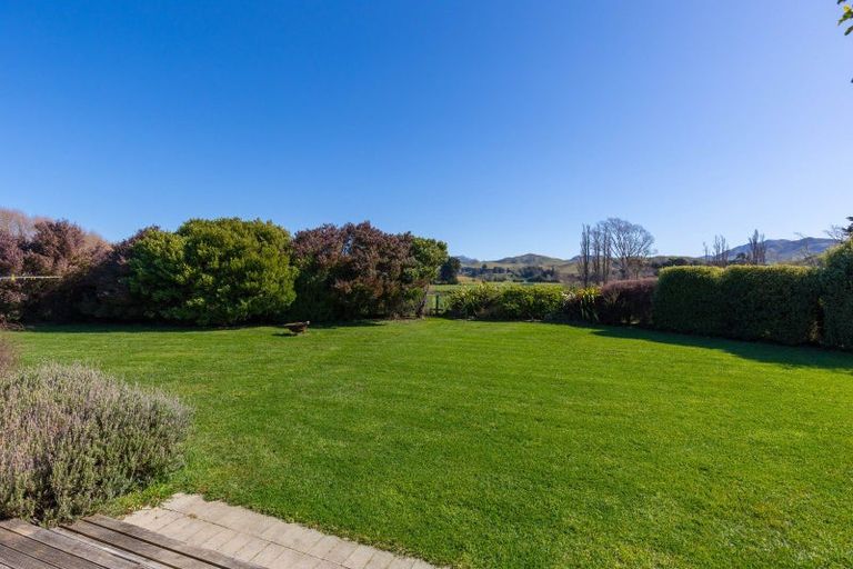 Photo of property in 63 Tachalls Road, Ward, Seddon, 7285