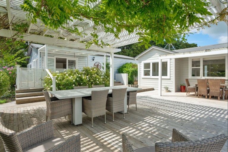 Photo of property in 63 Riversdale Road, Waihakeke, Carterton, 5792