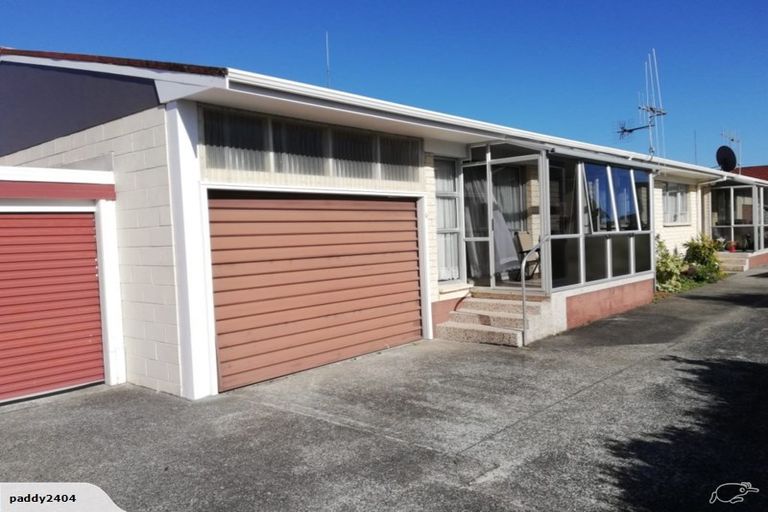 Photo of property in 2/17 Princes Street, Kensington, Whangarei, 0112