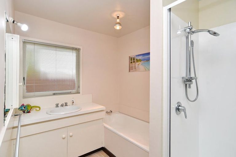 Photo of property in 2/4 Egmont Place, Bishopdale, Christchurch, 8051