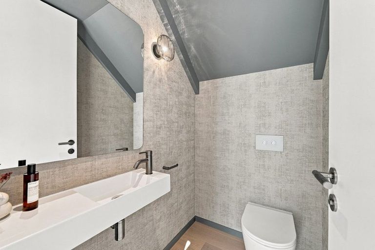 Photo of property in 183a Weston Road, St Albans, Christchurch, 8052