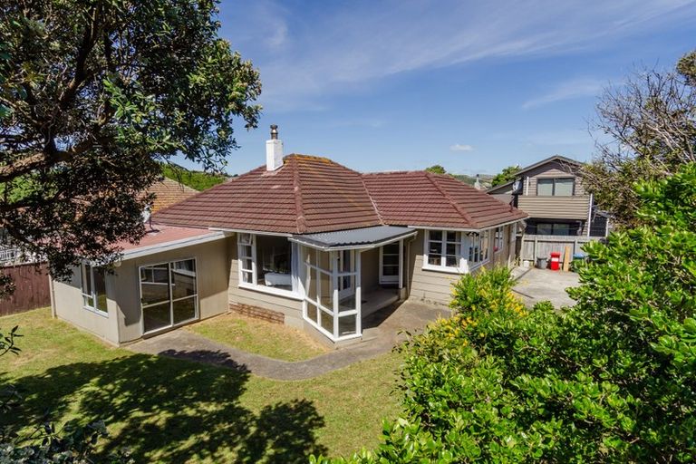 Photo of property in 7 Kura Street, Titahi Bay, Porirua, 5022