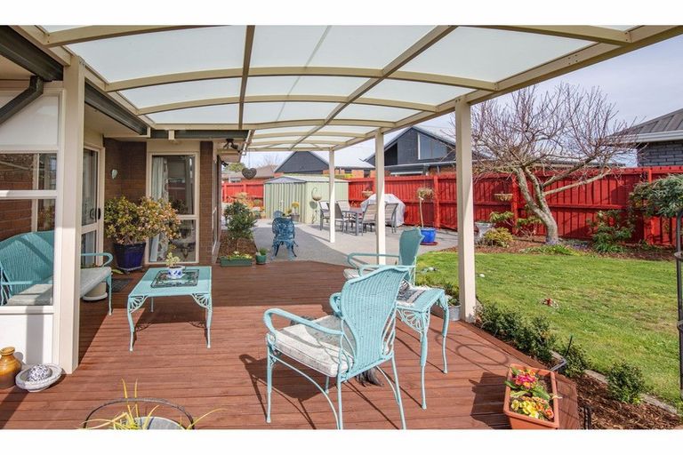 Photo of property in 23 Giles Place, Shirley, Christchurch, 8061