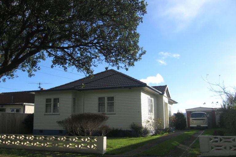 Photo of property in 89 Riverside Drive, Waiwhetu, Lower Hutt, 5010
