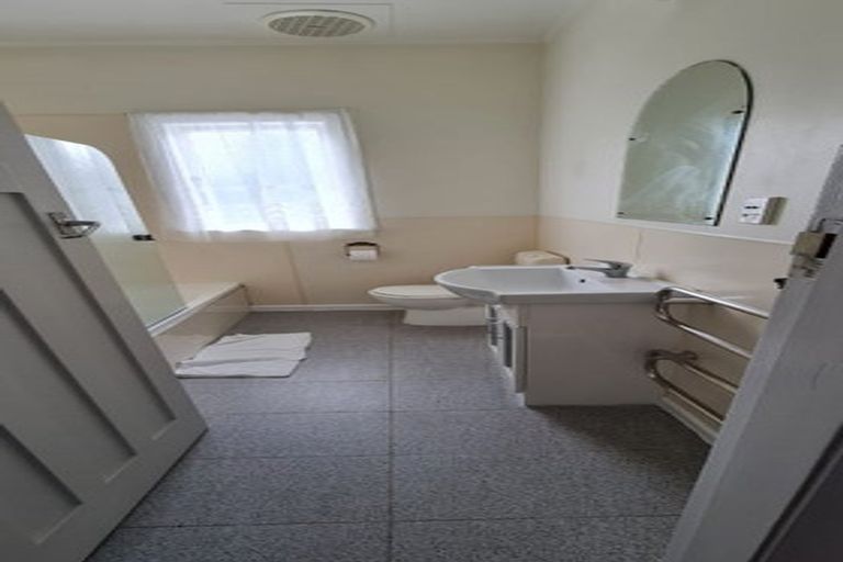 Photo of property in 32 Bristol Square, Hutt Central, Lower Hutt, 5010