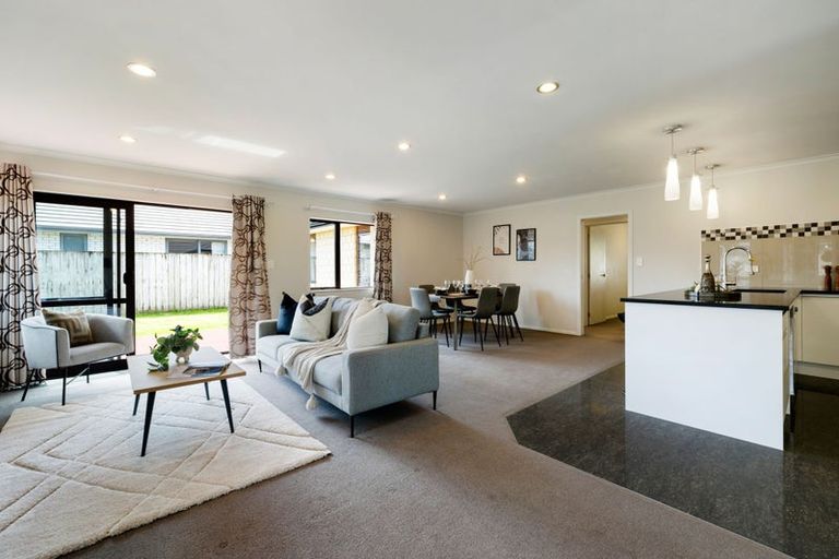 Photo of property in 6 Astelia Lane, Rototuna North, Hamilton, 3210