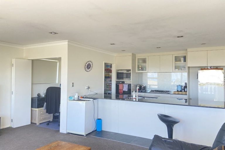 Photo of property in 3a Tudor Place, Mairangi Bay, Auckland, 0630