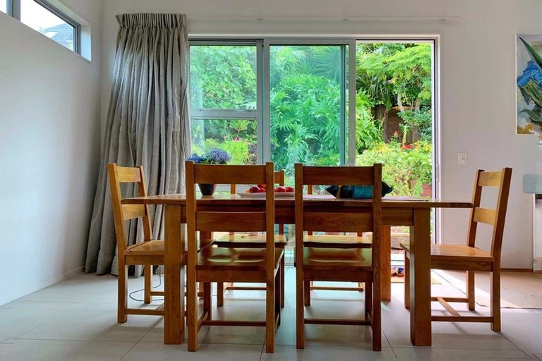 Photo of property in 91a Hebron Road, Waiake, Auckland, 0630