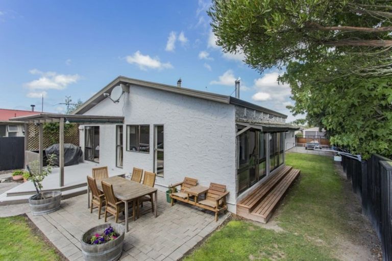 Photo of property in 12 Rowse Street, Rangiora, 7400