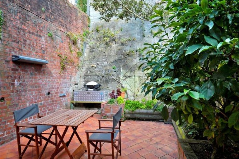 Photo of property in 39 Aro Street, Aro Valley, Wellington, 6021