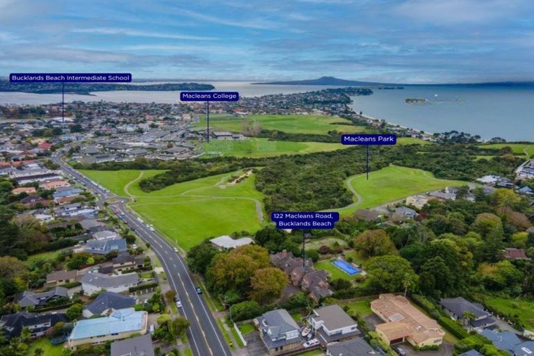 Photo of property in 122 Macleans Road, Bucklands Beach, Auckland, 2014