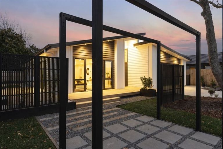 Photo of property in 14 Raymond Grace Avenue, Huapai, Kumeu, 0810