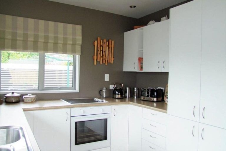 Photo of property in 2 Lisburn Street, Milton, 9220