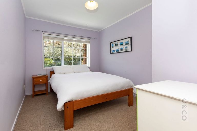 Photo of property in 30 Riverland Road, Kumeu, 0892