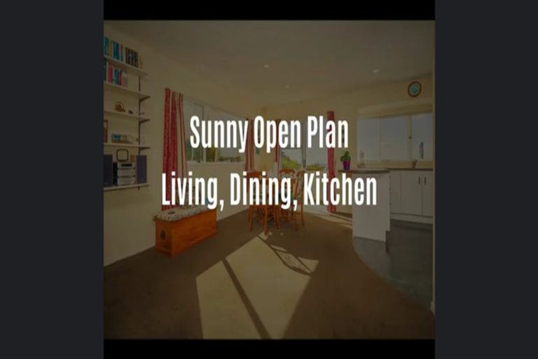 Photo of property in 1/4 Girrahween Drive, Totara Vale, Auckland, 0629