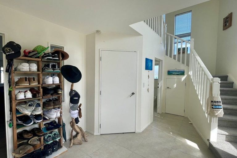 Photo of property in 121a Bruce Road, Glenfield, Auckland, 0629