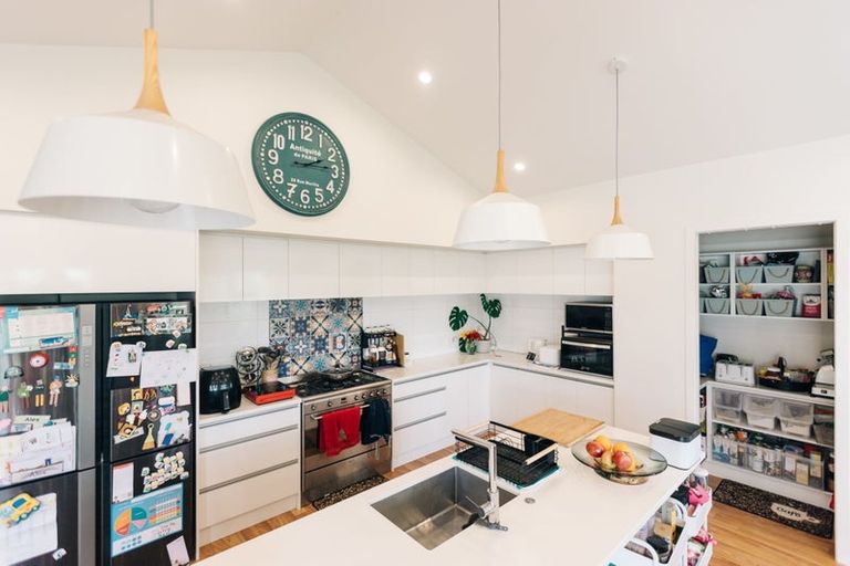 Photo of property in 12 Kentwood Place, Flagstaff, Hamilton, 3210