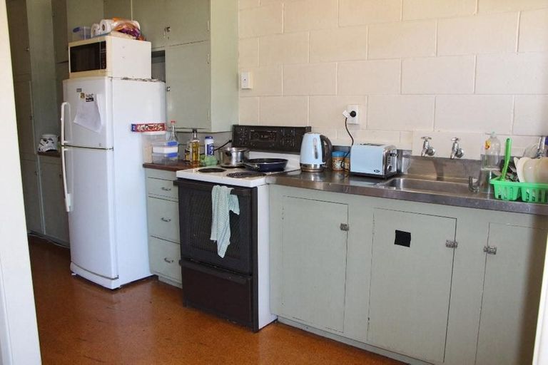 Photo of property in 15-15c Nelson Terrace, Seaview, Timaru, 7910